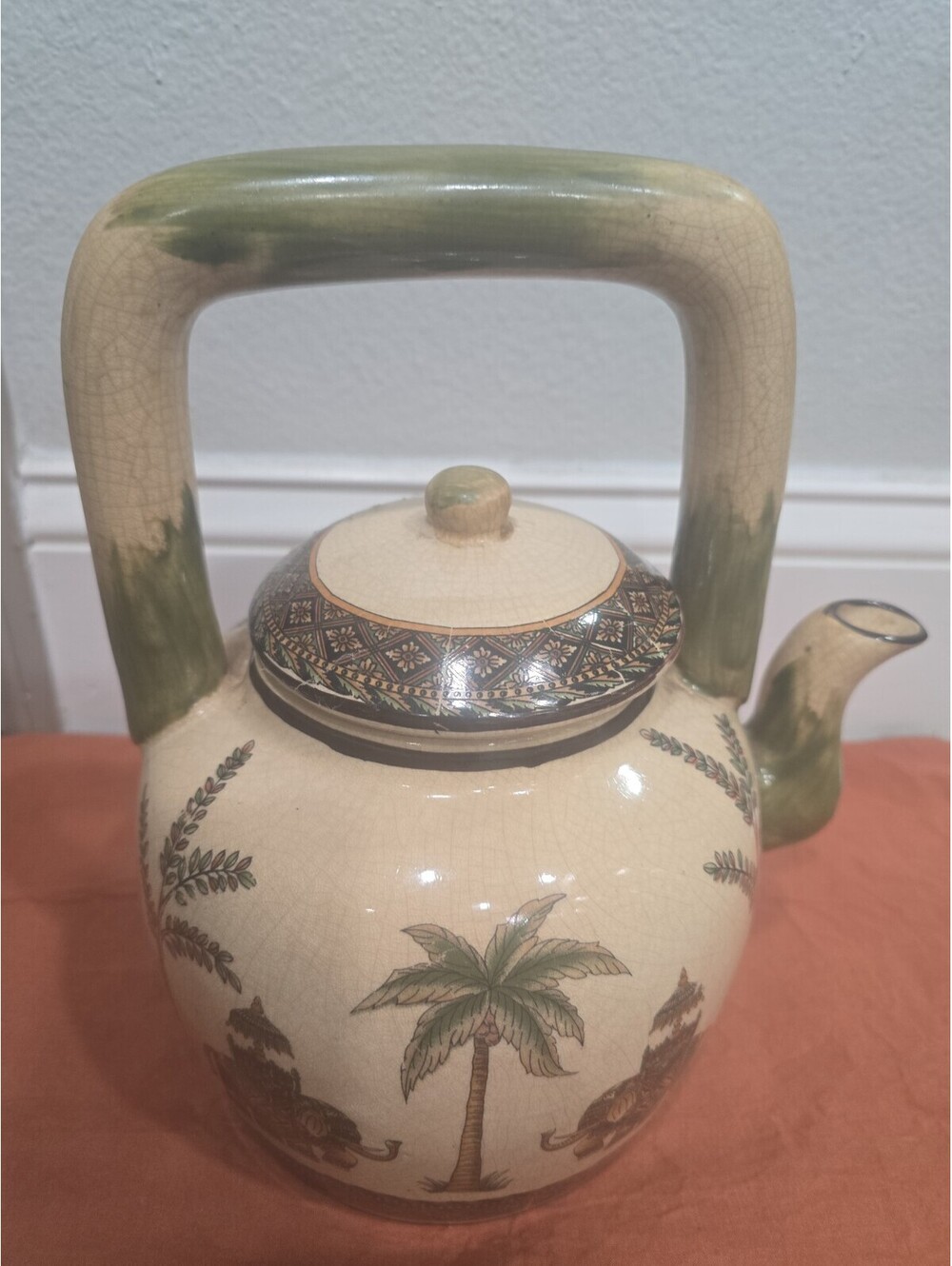 Tea - Coffee Pot with Lid Elephant Extra-Large 10" Tall - 74 oz. Vintage 1960s